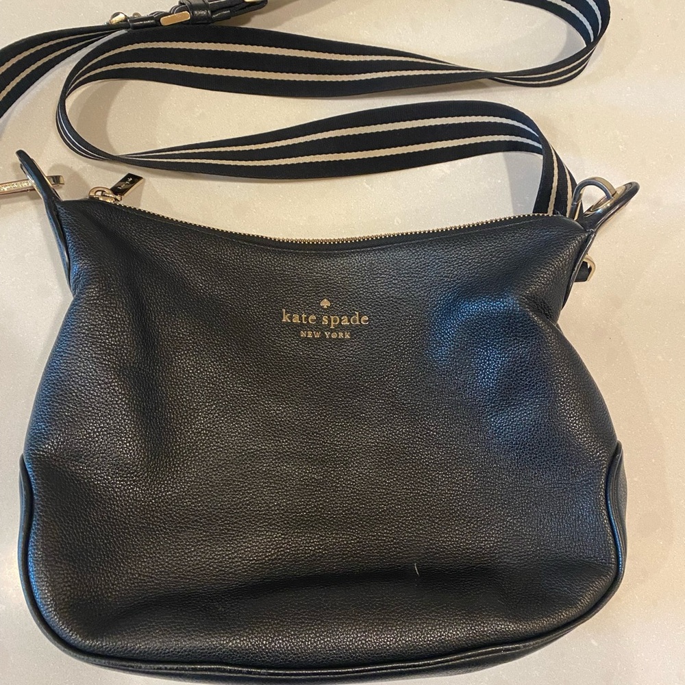 kate spade new york Leila Women's Pebbled Leather North South Crossbody Bag Blk - Picture 2 of 16